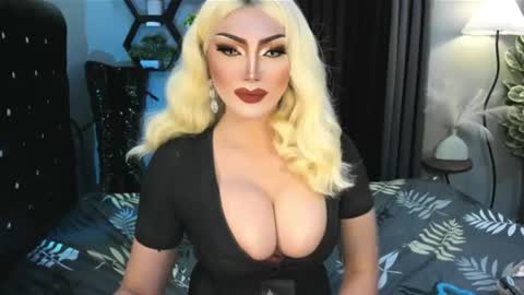 Snapshot of misschannel4sub chatting on June 18, 2026, 6:56 pm PRIESTESS CHANNEL online show from June 18, 2026, 6:56 pm