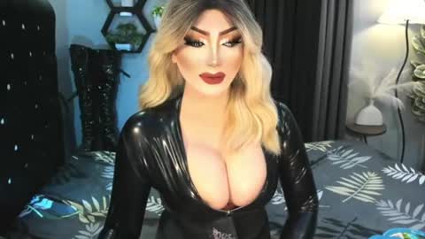 Snapshot of misschannel4sub chatting on June 29, 2026, 10:43 pm PRIESTESS CHANNEL online show from June 29, 2026, 10:43 pm