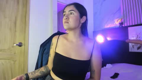 misscheelsee_as online show from September 9, 2025, 2:44 am