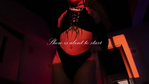 Chloe freelance model Please your thumbs up are important  online show from December 7, 2024, 7:43 pm