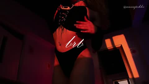 Chloe freelance model Please your thumbs up are important  online show from January 8, 2025, 2:35 am