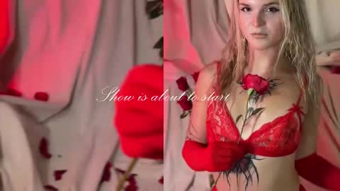 Chloe freelance model Please your thumbs up are important  online show from February 14, 2025, 11:20 pm