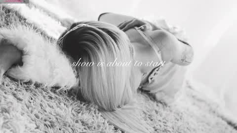 Chloe freelance model Please your thumbs up are important  online show from December 23, 2025, 1:47 am