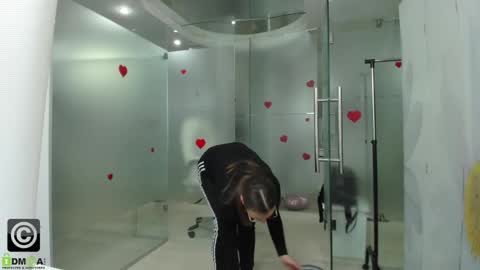 Miss Domina online show from April 22, 2026, 2:47 am