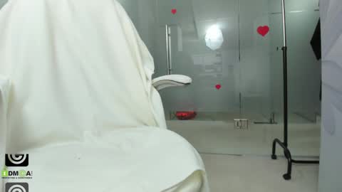 Miss Domina online show from April 23, 2026, 2:57 am