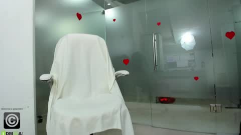 Snapshot of missdominna chatting on May 9, 2026, 3:01 am Miss Domina online show from May 9, 2026, 3:01 am