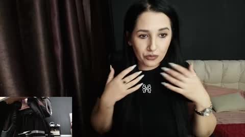 Miss online show from September 14, 2025, 9:47 pm