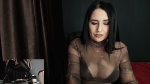 Miss online show from September 25, 2025, 10:57 pm