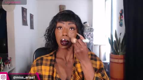Snapshot of missemilie1 chatting on April 29, 2026, 3:49 pm Emilie Diaz online show from April 29, 2026, 3:49 pm