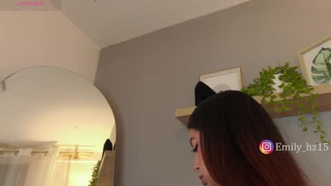 Snapshot of missemily_11 chatting on May 23, 2026, 9:46 am Yuliana online show from May 23, 2026, 9:46 am