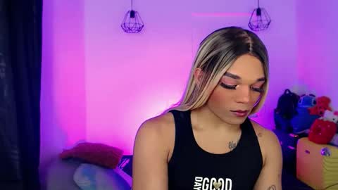 Snapshot of missfer_bigdick chatting on May 6, 2026, 11:10 pm Fer online show from May 6, 2026, 11:10 pm