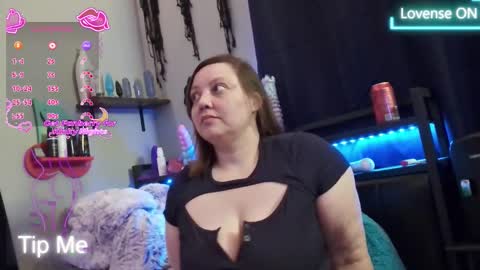 Snapshot of missfoxe12 chatting on November 30, 2025, 10:14 pm missfoxe12 online show from November 30, 2025, 10:14 pm