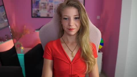 Snapshot of missicute18 chatting on October 12, 2025, 6:18 pm Melissa online show from October 12, 2025, 6:18 pm