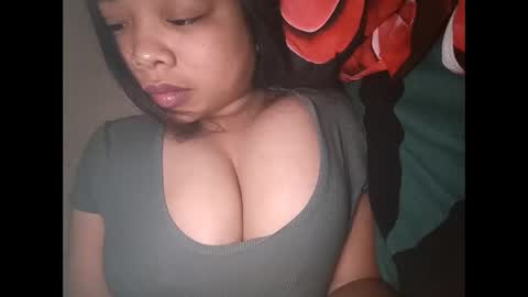 Missi online show from March 4, 2025, 7:32 pm