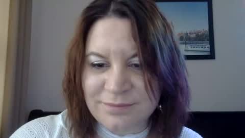 missis_laura online show from February 13, 2026, 2:24 pm