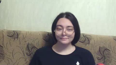 missis mona online show from September 28, 2025, 7:08 pm