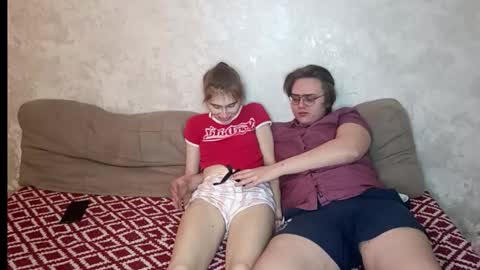 Ashley and Alex online show from March 22, 2026, 8:01 pm