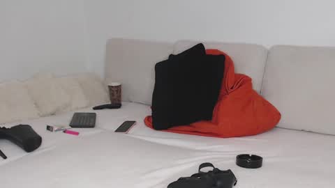 missjenifer online show from December 9, 2024, 10:20 pm