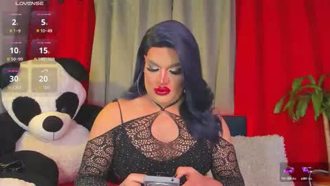 kassandra lazcano online show from October 17, 2025, 2:04 am