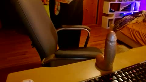 MissKittyFox online show from June 9, 2026, 4:46 am