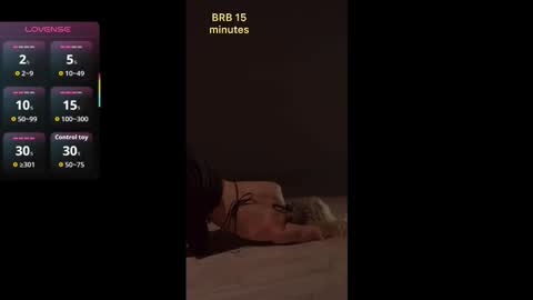 misskristel online show from October 2, 2025, 8:43 am