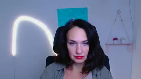 Snapshot of misskristyyy chatting on December 18, 2025, 12:22 pm Christina online show from December 18, 2025, 12:22 pm