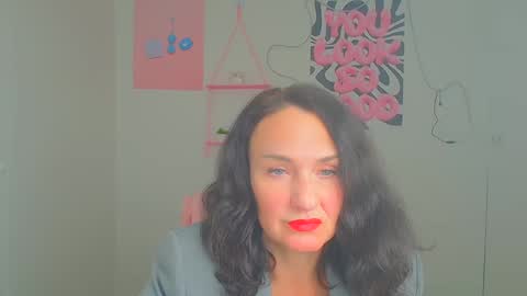 Christina online show from April 23, 2026, 6:43 pm