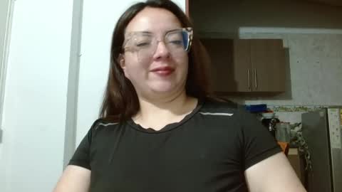 eva   online show from February 17, 2025, 8:19 am