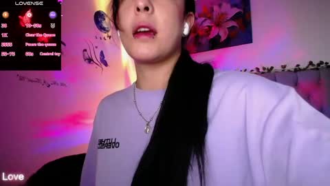 Snapshot of misslana_wn chatting on May 31, 2026, 11:17 pm LanaLul online show from May 31, 2026, 11:17 pm
