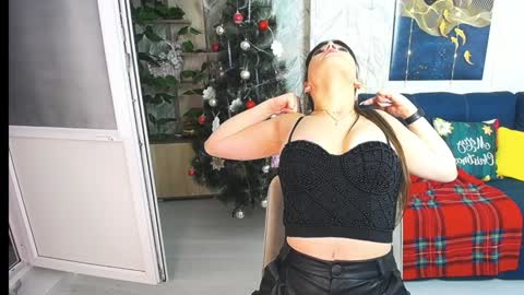 MissLaura online show from January 17, 2025, 6:36 am