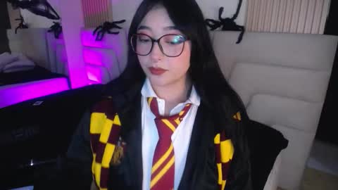 Miss Loise online show from October 31, 2025, 4:02 am