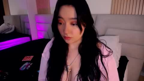 Miss Loise online show from November 10, 2025, 3:38 am