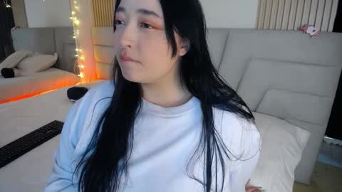 Miss Loise online show from December 15, 2025, 2:38 am