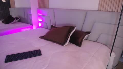 Miss Loise online show from January 12, 2026, 3:23 am