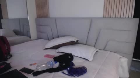 Miss Loise online show from January 17, 2026, 3:00 am