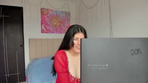 Mariana online show from October 17, 2025, 5:04 pm