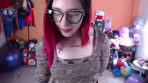 Miss Mia online show from September 27, 2025, 2:11 pm