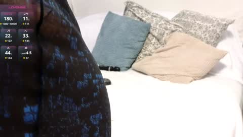 Mia online show from January 25, 2025, 9:57 pm