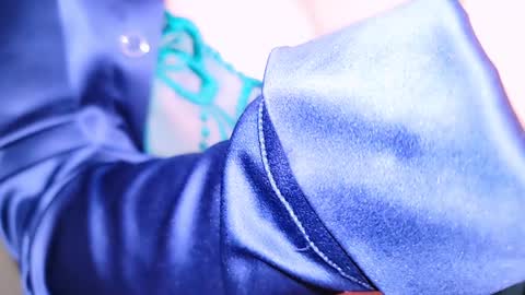 Mina online show from December 29, 2024, 7:17 am