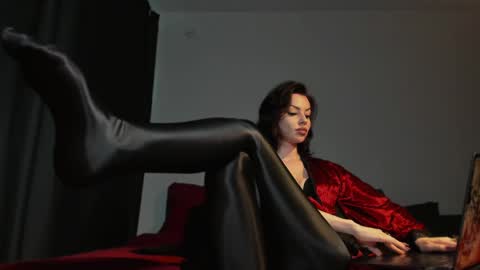 Snapshot of missmirandagd chatting on May 13, 2026, 3:20 pm online show from May 13, 2026, 3:20 pm
