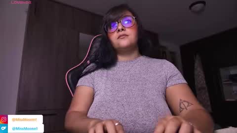 MissMoon online show from October 8, 2025, 1:58 am