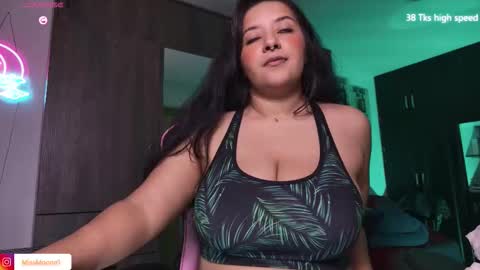 MissMoon online show from February 13, 2026, 7:32 pm