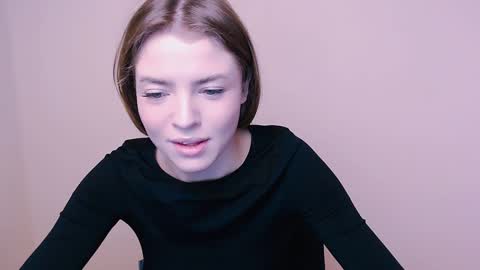 Olivia online show from January 4, 2025, 9:32 am