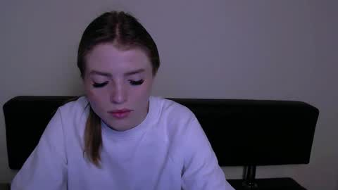 Olivia online show from March 5, 2025, 9:05 am