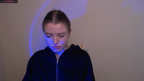 Olivia online show from October 30, 2025, 9:00 am