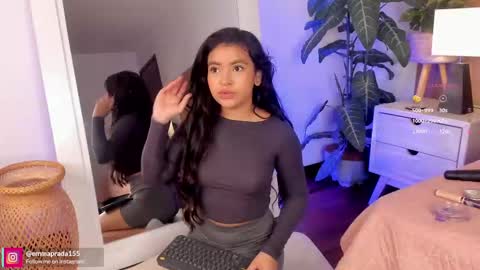 Emma Prada online show from September 27, 2025, 11:48 am