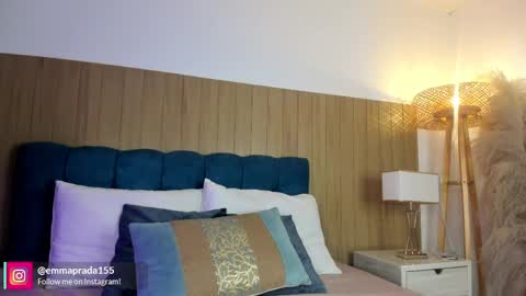 Emma Prada online show from April 9, 2026, 11:59 am