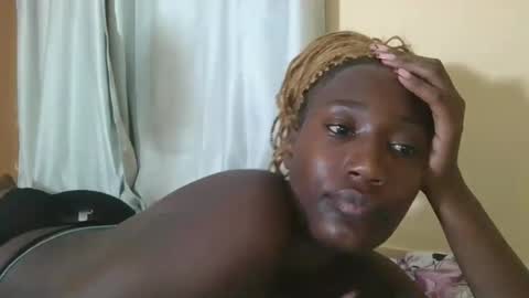 pretty gal online show from March 8, 2025, 11:18 pm