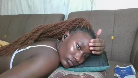 pretty gal online show from September 10, 2025, 9:48 pm