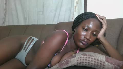 pretty gal online show from October 20, 2025, 12:00 am